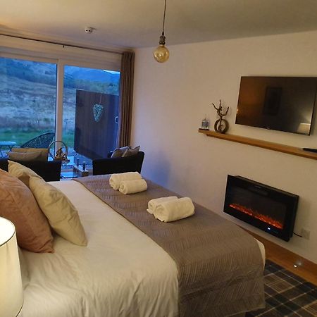 Tower Ridge House Bed and Breakfast Φορτ Γουίλιαμ Δωμάτιο φωτογραφία